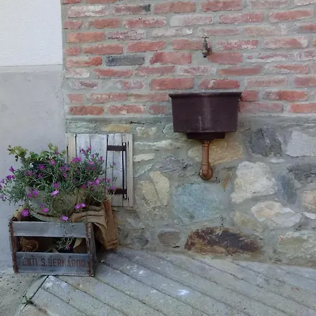 Lagaressina Anna - Jacuzzi & *