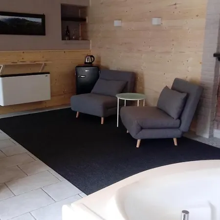 Lagaressina Anna - Jacuzzi & Bauernhof Garessio