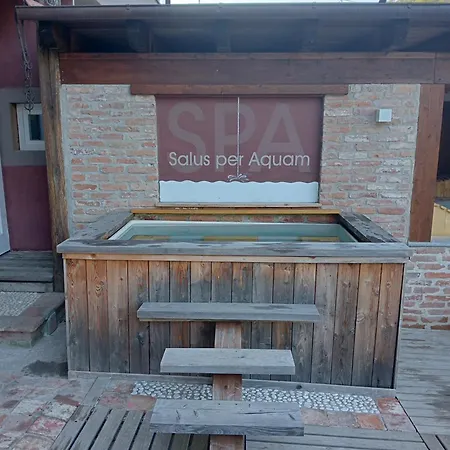 Lagaressina Anna - Jacuzzi &