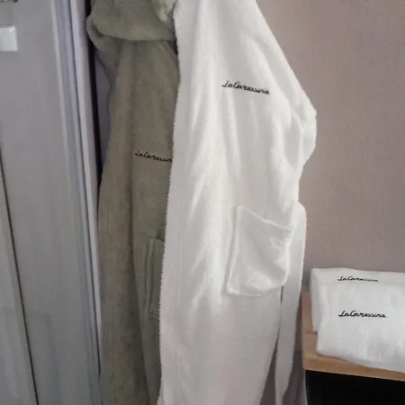 Lagaressina Anna - Jacuzzi & Séjour à la ferme